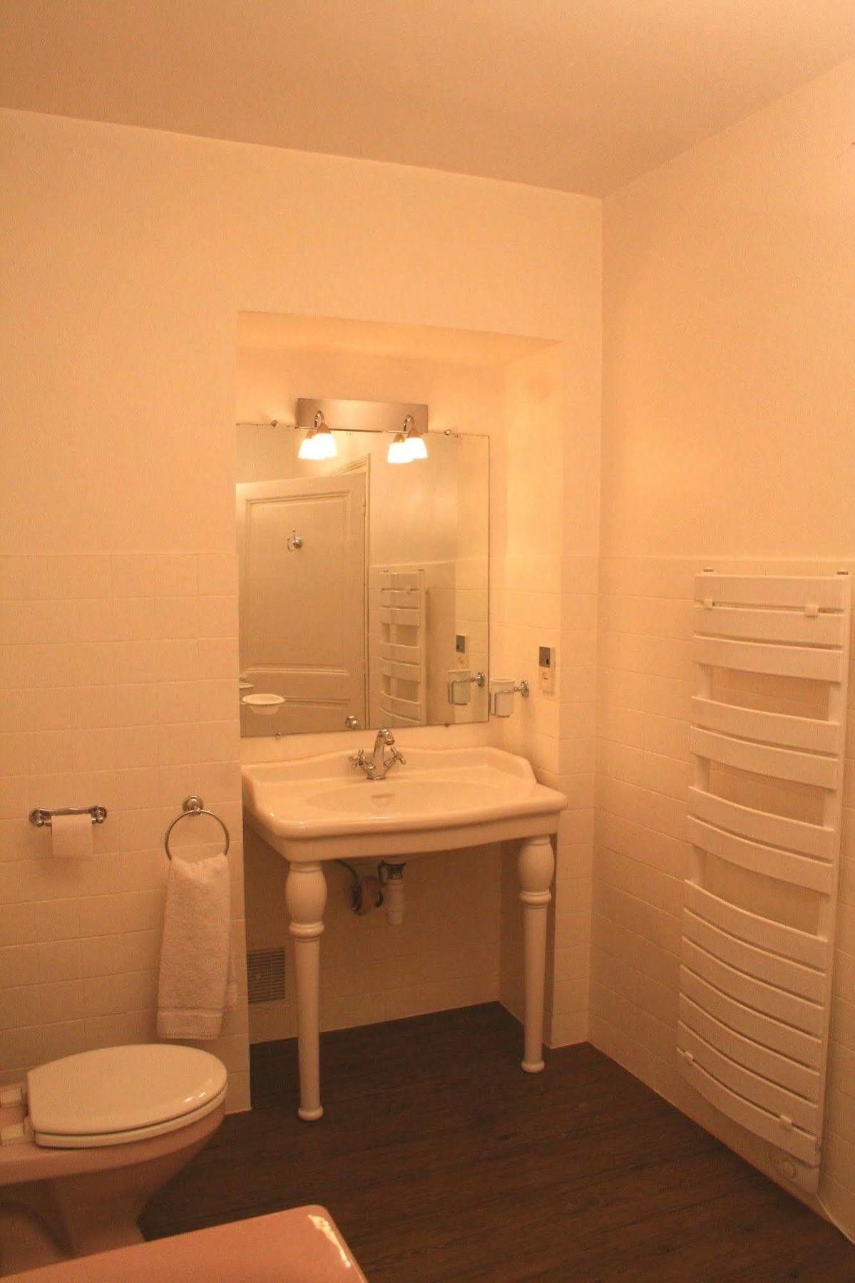 Le 3* Beaune (Cote d'Or)