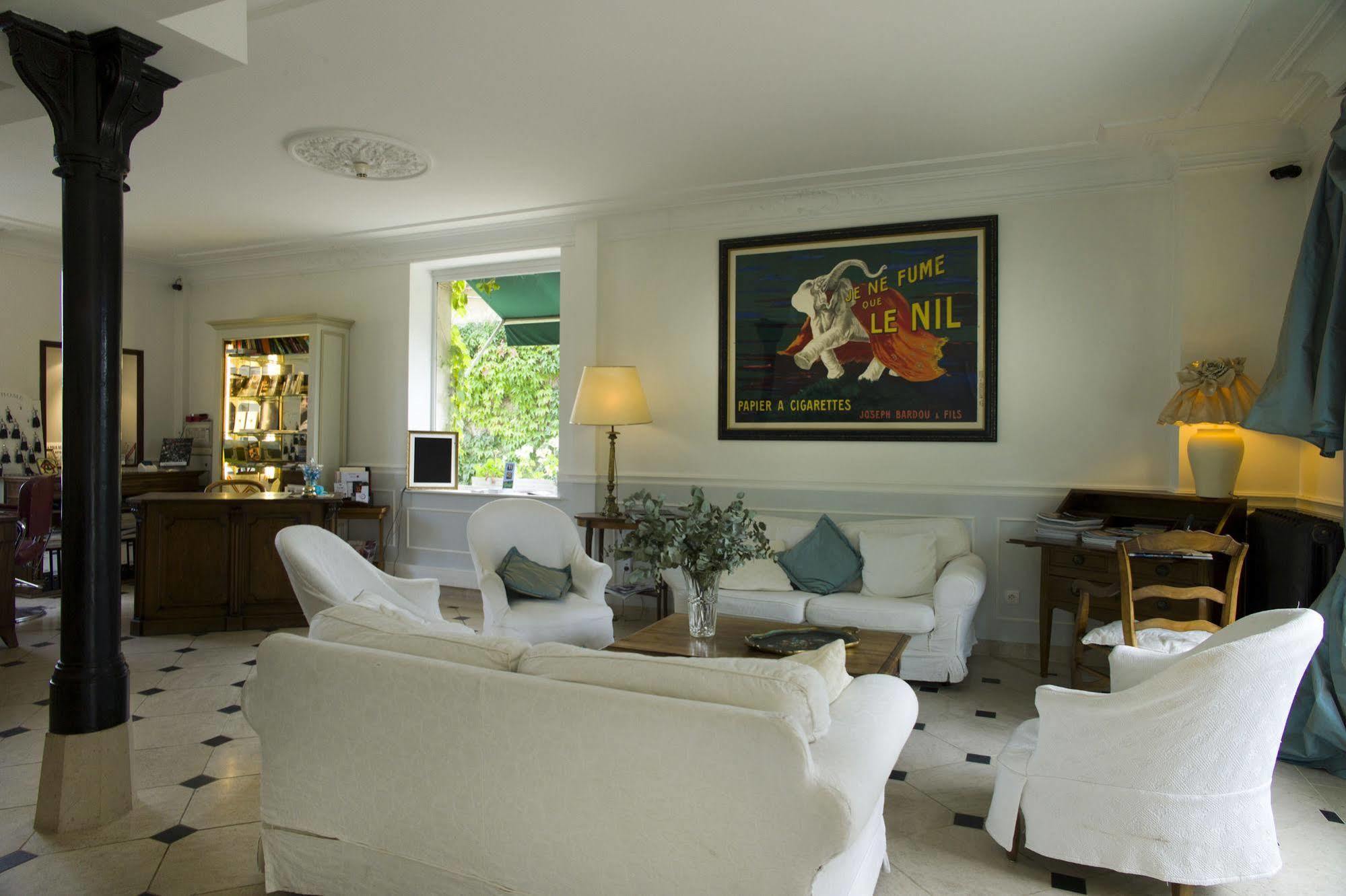 Le Hotel 3*